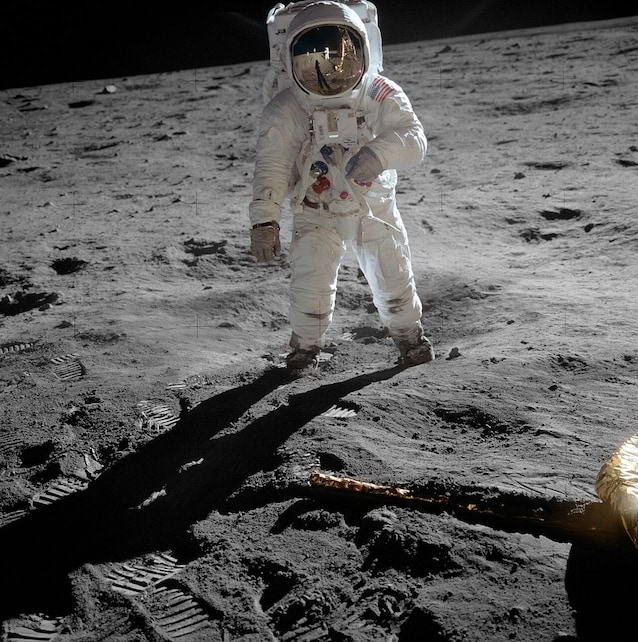 05 Aldrin on the moon