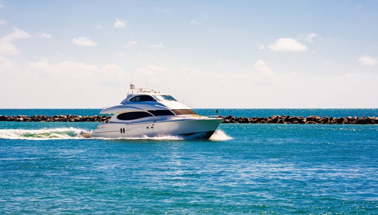 Foreign boating, in 2025 turnover of 8.6 billion