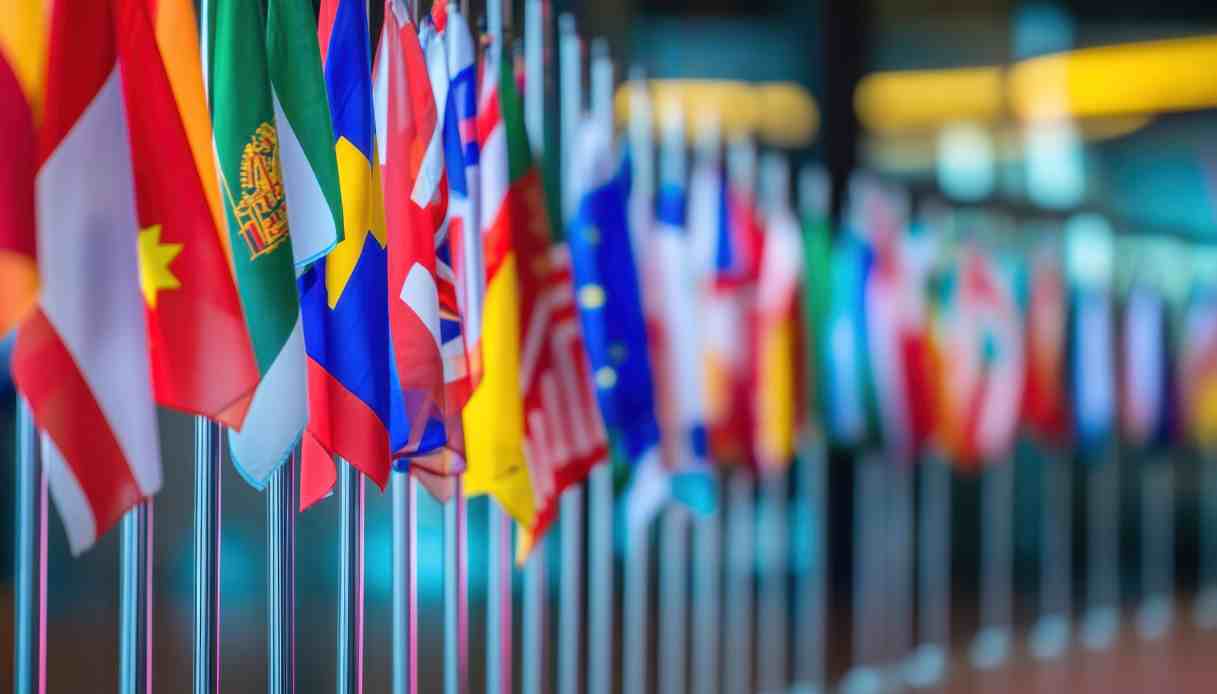 OECD promotes Italy on public accounts and raises global growth estimates