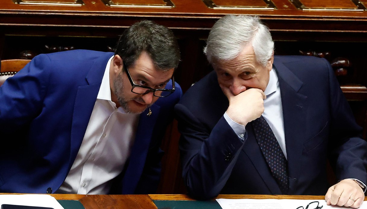 Salvini-Tajani crisis, 5 billion from the banks: "It is from Soviet Union"