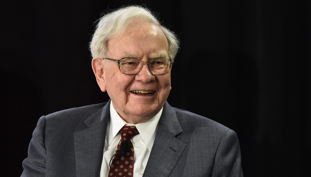 Warren Buffett scarica le auto cinesi, fuga dalle azioni e crollo in Borsa