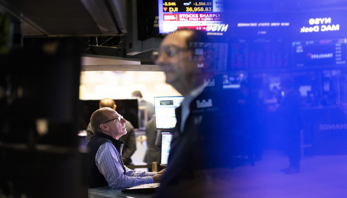 contrasted week, hostage of central banks