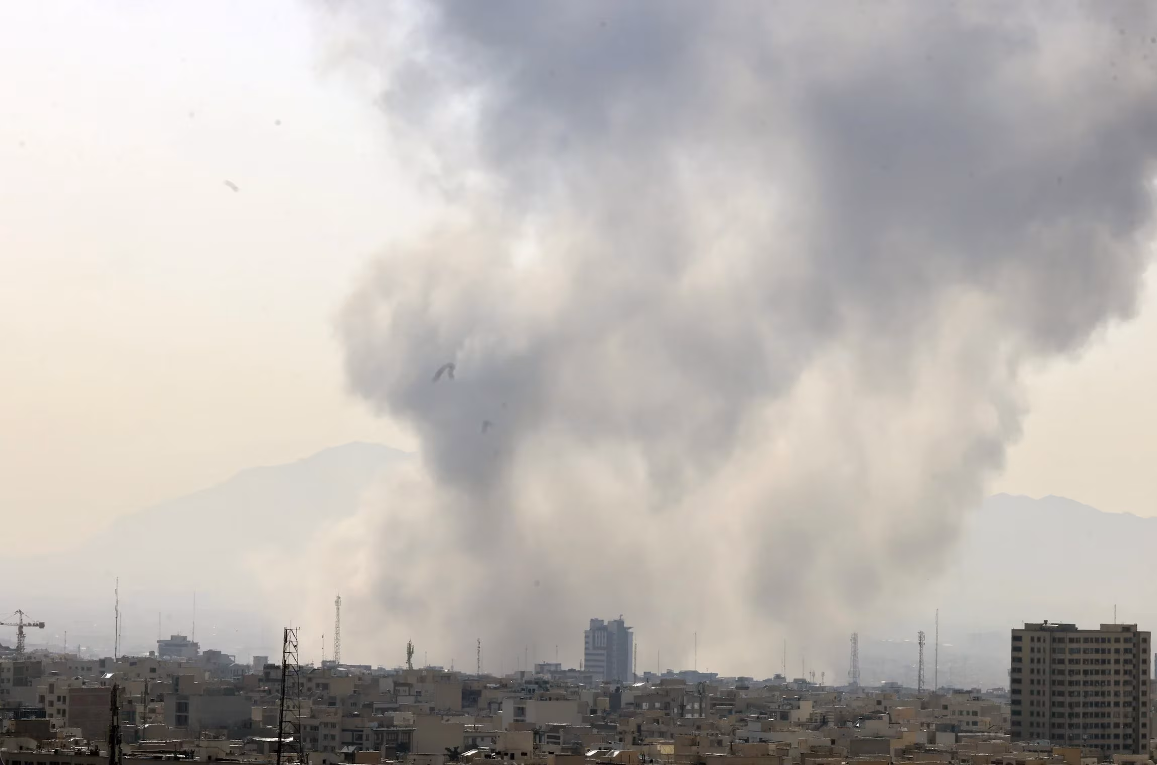 Israel-USA attack in Iran, counteroffensive on American bases: what is happening, the reasons and the role of nuclear power