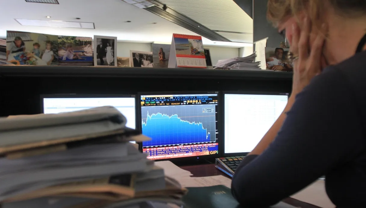 Spread Btp-Bund, altro balzo a 84 punti base: piazzati 6 miliardi all’asta dei Btp