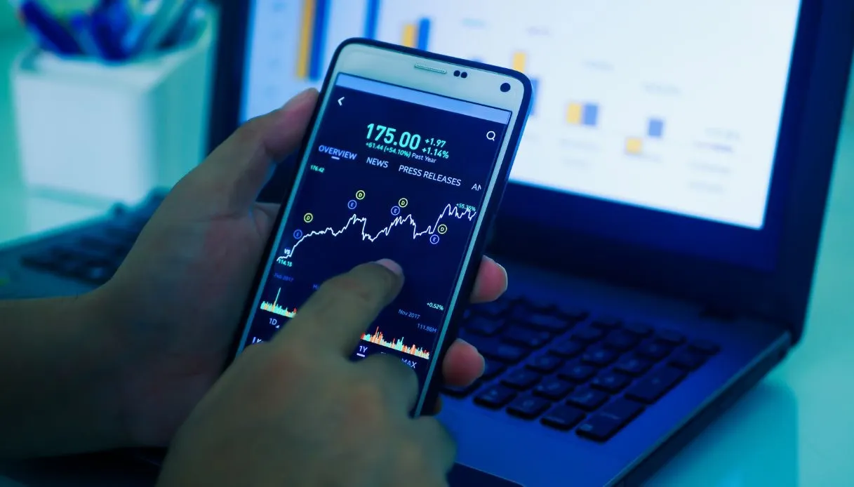 Emergenti e Cina, commercio globale va avanti a pieno ritmo