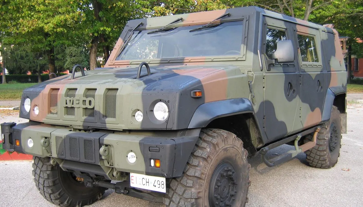 Leonardo acquisisce Iveco Business Defence, accordo da 1,6 miliardi di euro