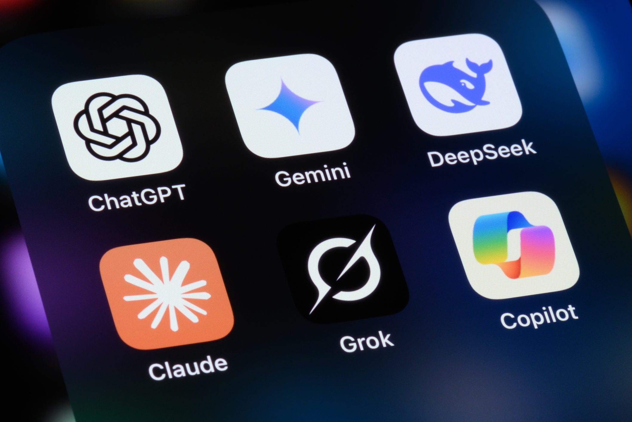 Which AI to use to do what: the comparison of the best LLMs of the moment