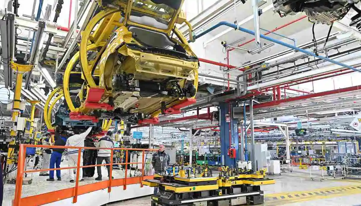 Stellantis: produzione in recupero nel 1° trimestre eccetto Cassino