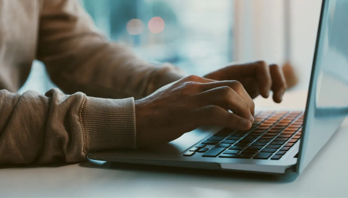 Allarme risparmi, i 3 errori che oggi stanno bruciando il potere di acquisto