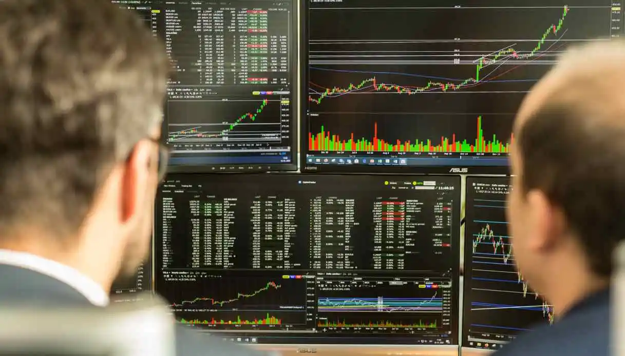 Borse: finale di settimana con sprint sulla distensione in Medio Oriente