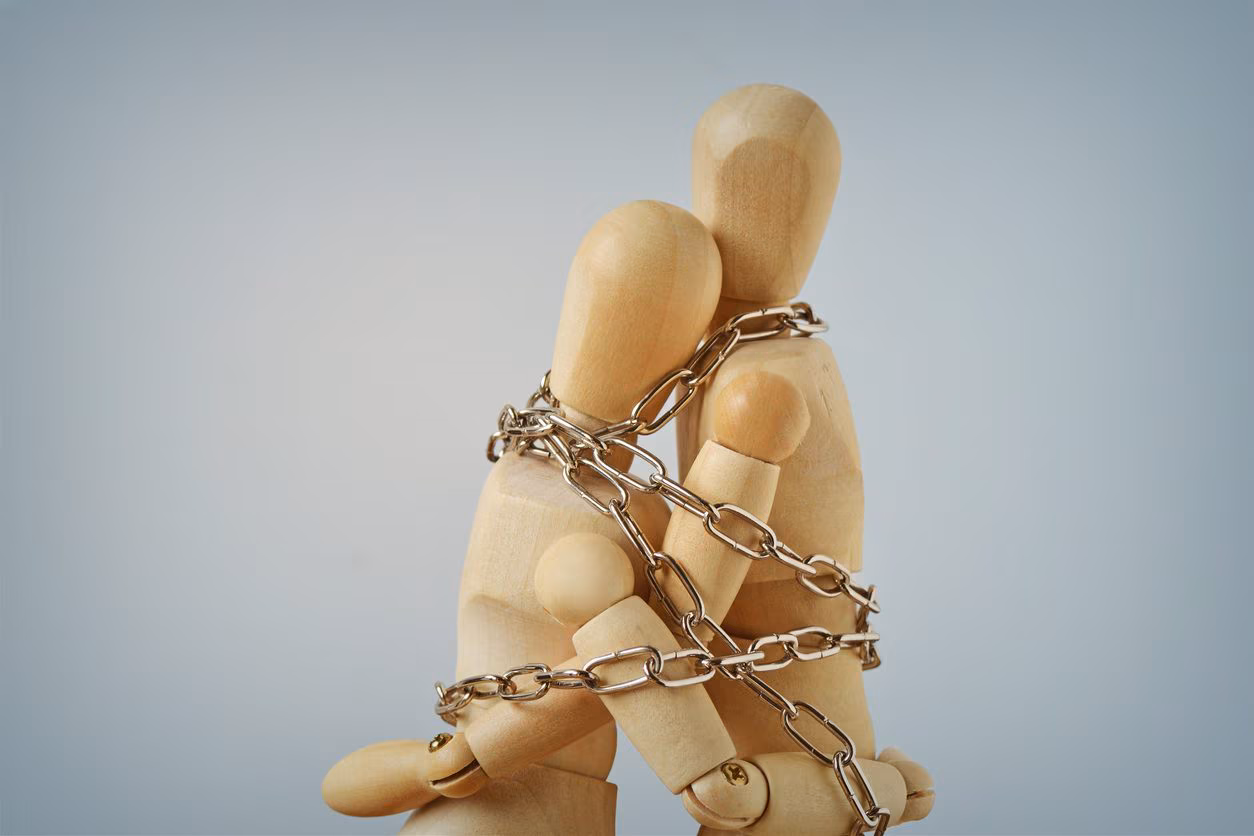 Because sometimes it is difficult to break toxic relationships: they activate neurobiological circuits linked to reward