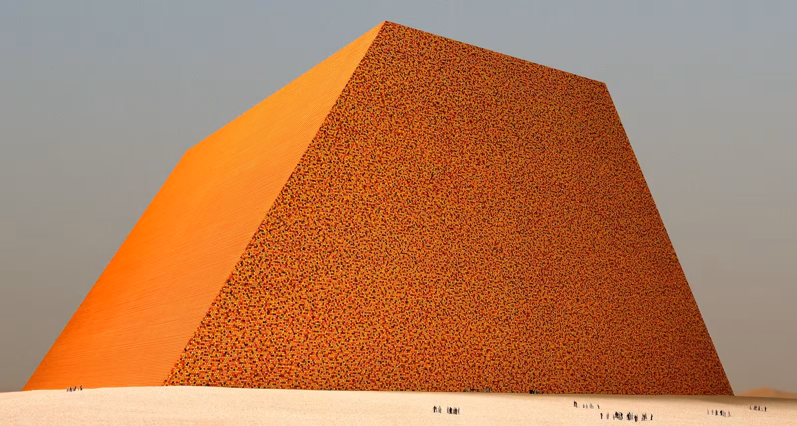 The largest sculpture in the world may not be built: who are Christo and Jeanne-Claude, the artists who created it