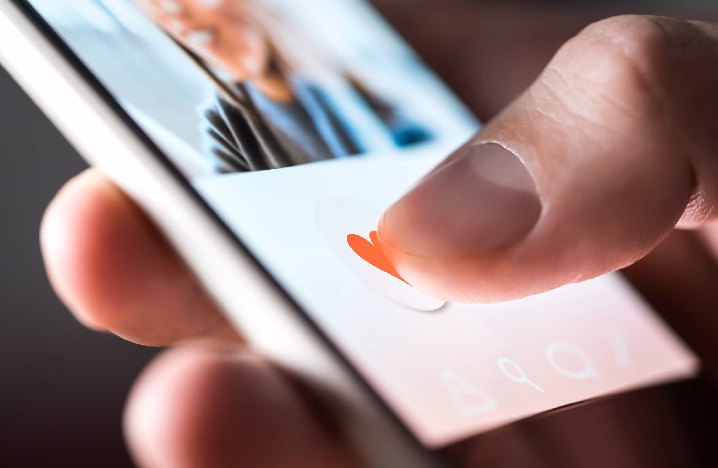 Does the "nail chaser" really work in love? What studies say about rebound relationships