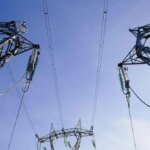 Bollette elettriche in Italia più care del resto d’Europa, perché paghiamo così tanto