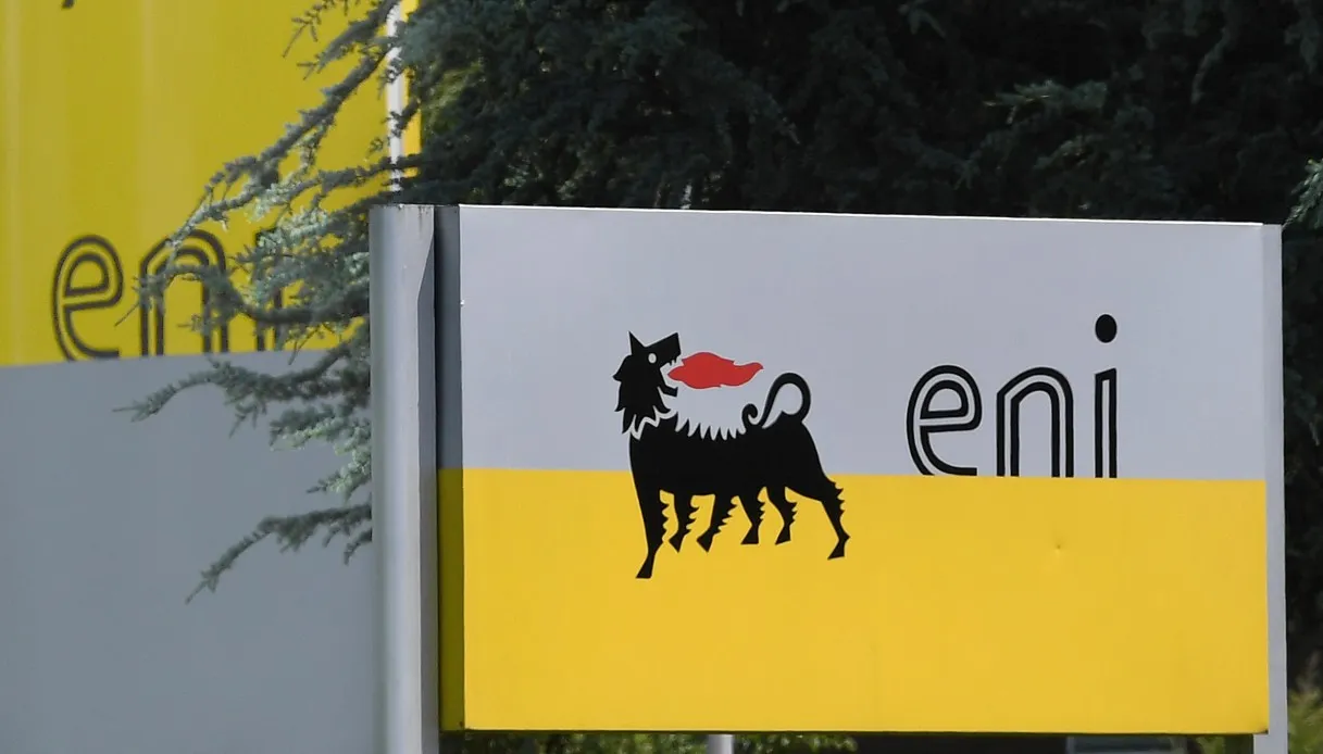 Eni entra nel mercato dei minerali critici, piano per rafforzare la Gigafactory di Brindisi