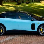 Ferrari Luce, debutta la prima Ferrari elettrica da 550mila euro: il titolo in Borsa scende