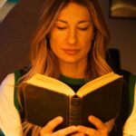 In Italy we read less and less, only 35% finish a book a year: why and the effects of reading