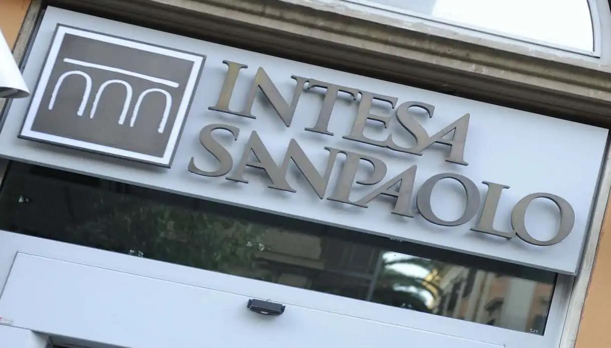 Risiko bancario: S&P scommette su fusioni e digitalizzazione