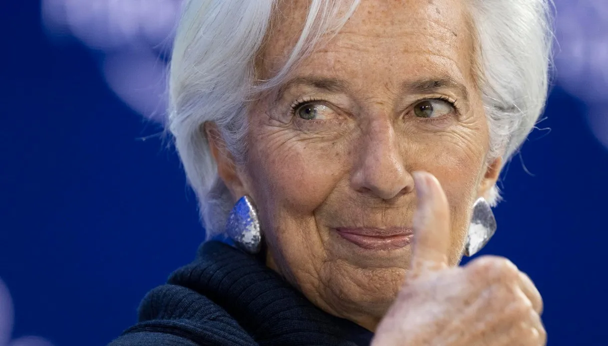 BCE: Lagarde a Sintra delinea nuova strategia su tassi e inflazione