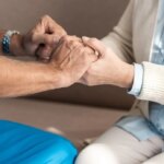 RSA gratuita per Alzheimer e patologie neurologiche degenerative gravi, scattano i rimborsi