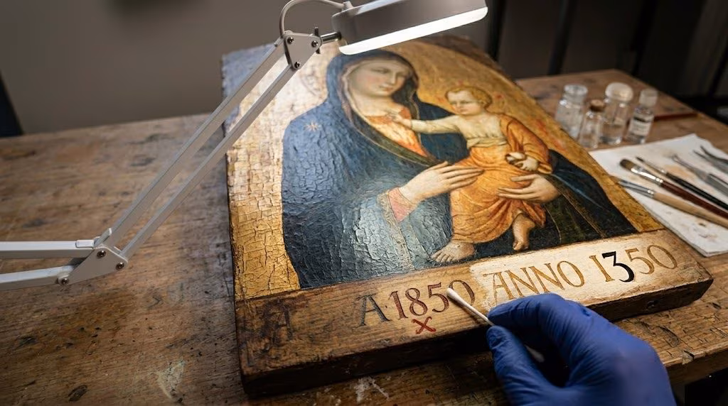 Having exchanged a 3 for an 8, Italy loses a 14th century painting worth 500k euros: how works of art are dated