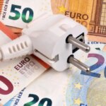 Bollette più basse, pronto il piano dell’Ue per le rinnovabili: meno oneri di sistema