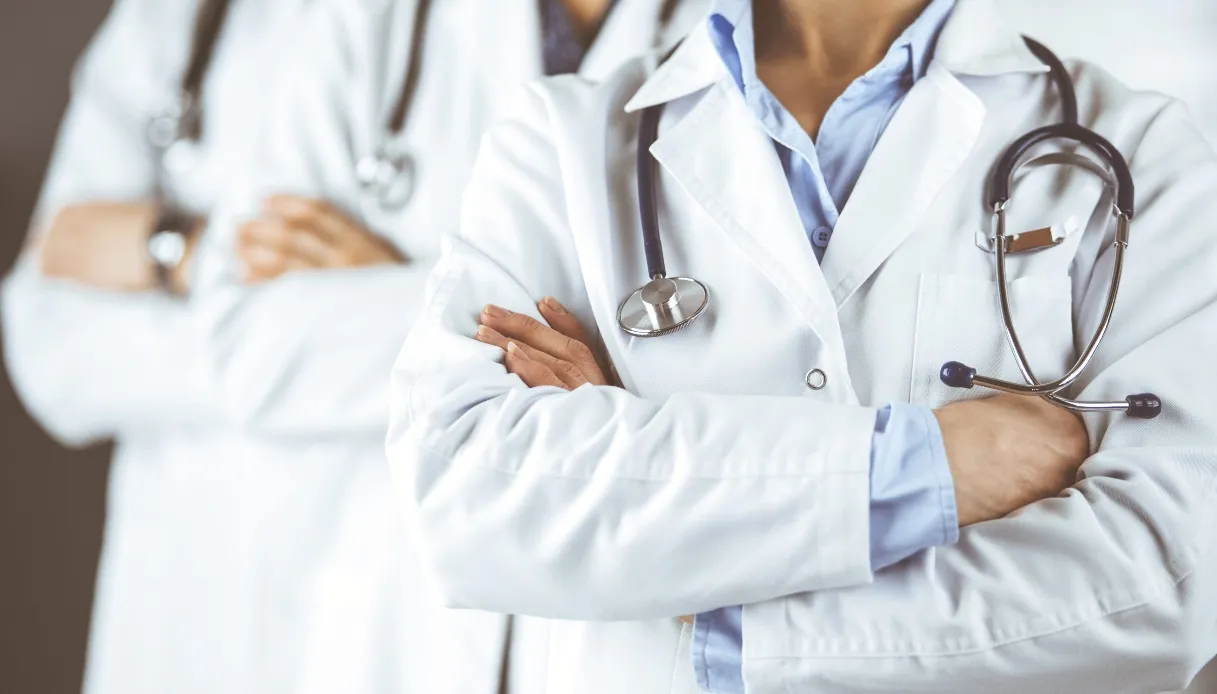 Riforma medici di famiglia, salta la proposta di assunzione diretta per le Case di comunità