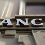 Cos’è il risiko bancario, cosa significa e perché le banche continuano a fondersi