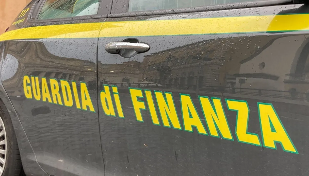 Antiriciclaggio, record di operazioni sospette: 61 miliardi in 6 mesi, traina l’oro