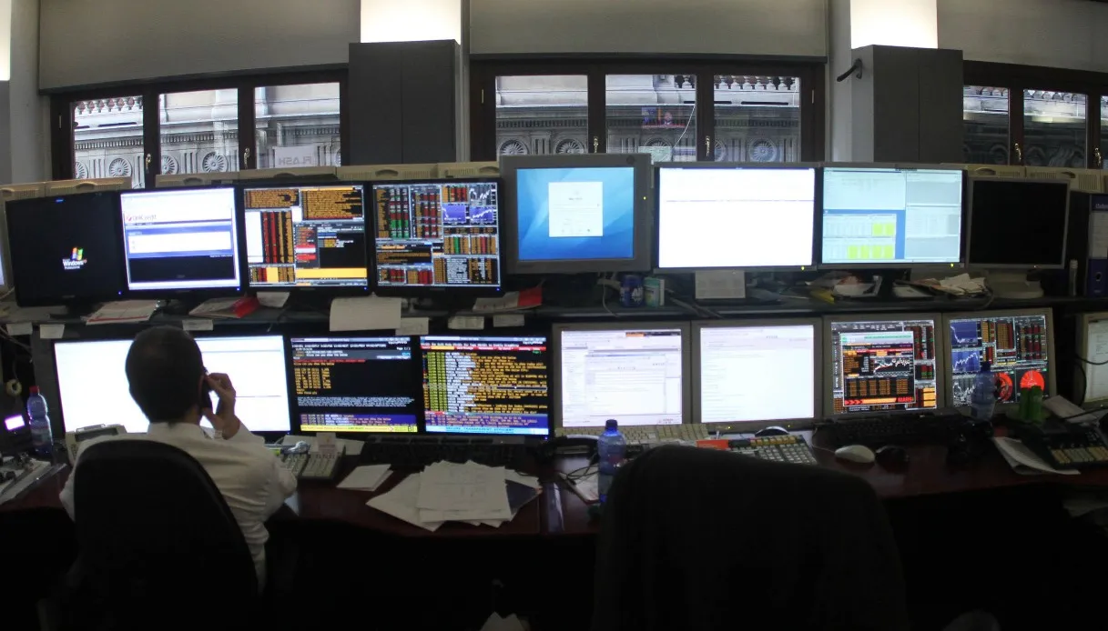 Lo spread tra Btp e Bund cala a 81 punti dopo i picchi, rendimenti a 3,95%: domani iniziano le aste dei titoli di Stato