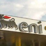 Eni vola in Borsa dopo la trimestrale: titolo a +4,5% con utile raddoppiato