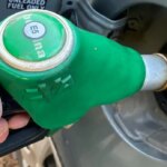 Carburanti, dopo lo stop al taglio delle accise risalgono i prezzi di benzina e gasolio