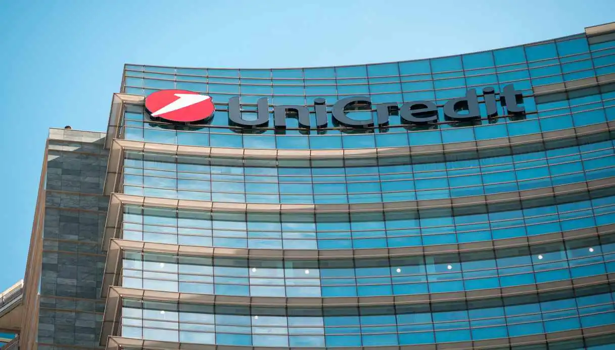 UniCredit verso la semestrale, dividendi e risiko bancario sotto esame