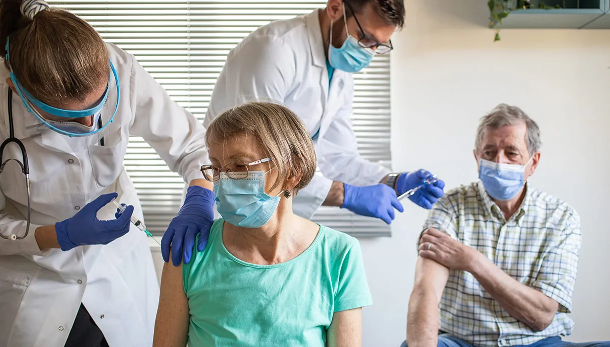 Vaccinazioni nella terza età, ogni euro investito può generarne fino a 782