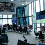 Lo spread rimane stabile a 78 punti base, rendimenti al 3,92%: inizia la settimana delle aste