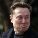 Tutti i problemi di Elon Musk, da Tesla alle azioni di SpaceX fino al razzo sulla Luna
