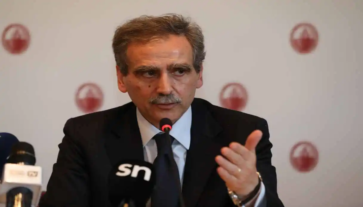 Mps sfida Intesa: il piano con Banco Bpm e Banca Generali cambia il risiko