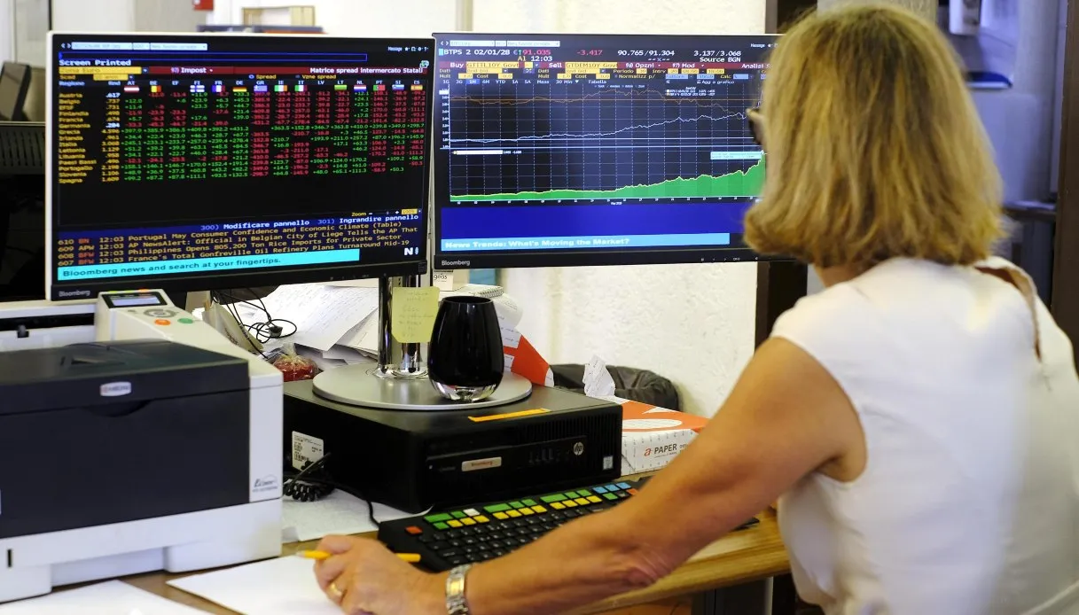 Lo spread in lieve calo a 78,9 punti base, via all’asta per i Btp del 12 agosto