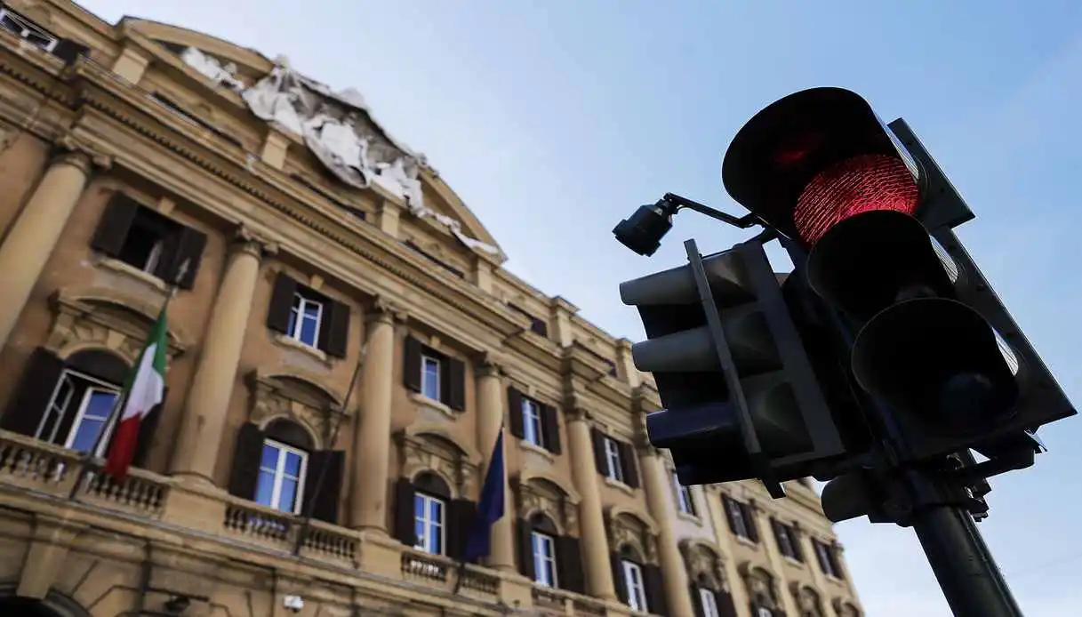 BOT a 12 mesi, rendimento al 2,967%: quanto si guadagna con 1.000 euro