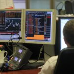 Lo spread torna a crescere, 85 punti base e rendimenti al 4,27%: oggi l’asta a medio e lungo termine