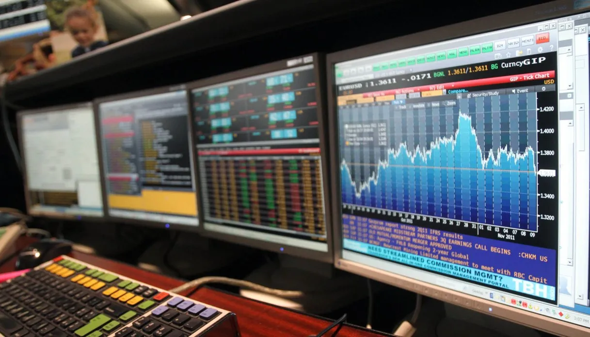 Balzo dello spread a 96 punti base, rendimenti al 4,51: cosa sta succedendo