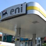 Eni, il tetto ai carburanti conviene: quanto ci guadagna davvero la compagnia