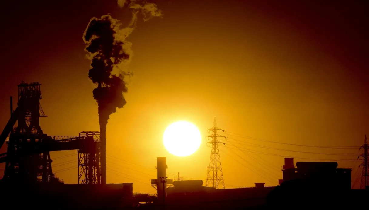 Lavoratori dell’ex Ilva in cassa integrazione, il piano del Governo in attesa dell’offerta italiana