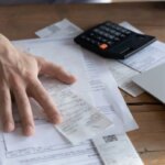 Più lavoro ma meno soldi da spendere: quanto si stanno impoverendo gli italiani?