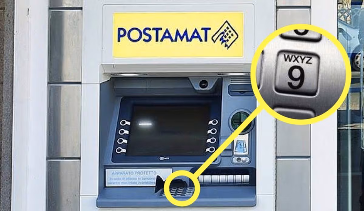 How key 9 works at the Postamat to withdraw with your smartphone without a card