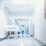 Rinnovo contratto medici e sanitari 2025-2027: aumenti, ferie e tutele. Cosa prevede la bozza