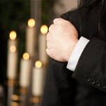 Servizi funebri, come cambia il settore in Italia tra cremazione in crescita e case funerarie