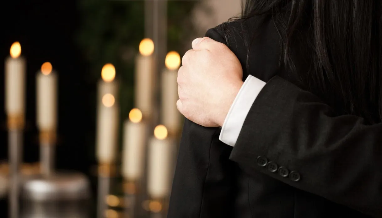 Servizi funebri, come cambia il settore in Italia tra cremazione in crescita e case funerarie