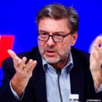 Manovra 2027 da 23,5 miliardi, 5 arrivano dalle banche: le misure per famiglie e imprese