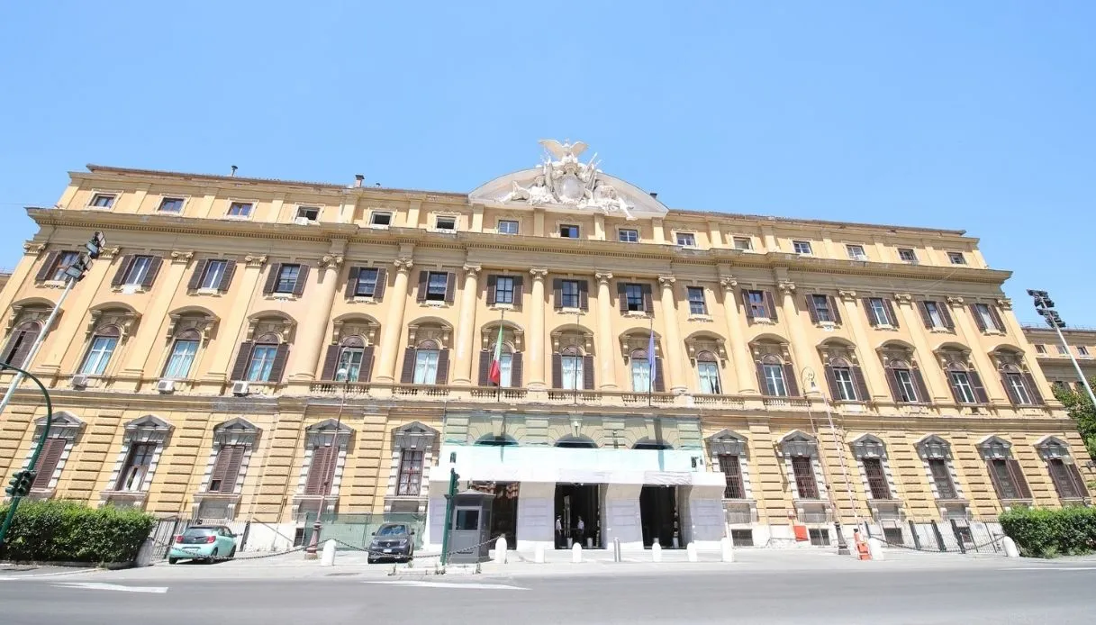 BOT annuali, nuova asta MEF da 8 miliardi scadenza nel 2027: quanto si può investire
